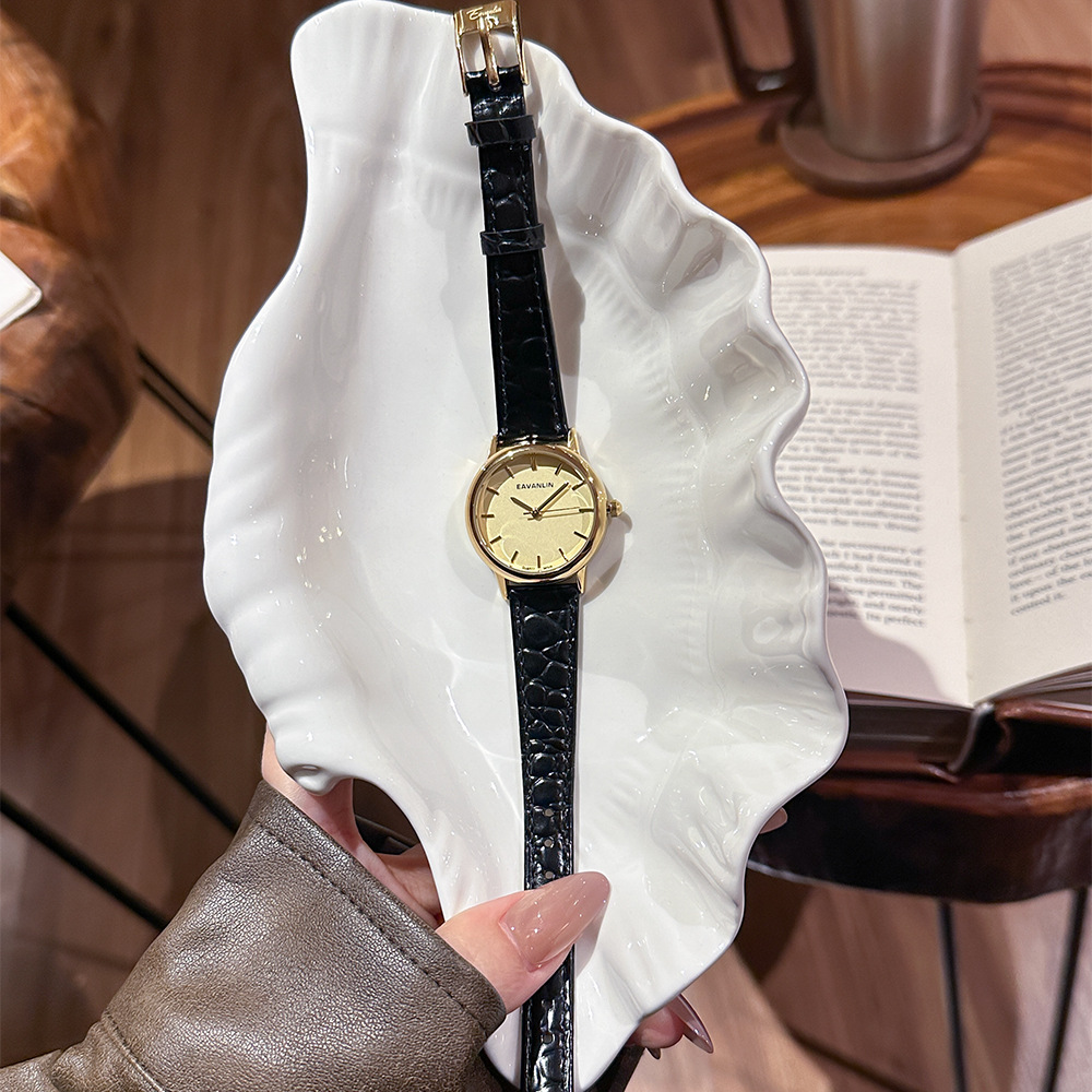 Yeni Lüks Vintage Siyah ve Alt - Luxury Watch Gold And Black incelemesi ve fiyatı