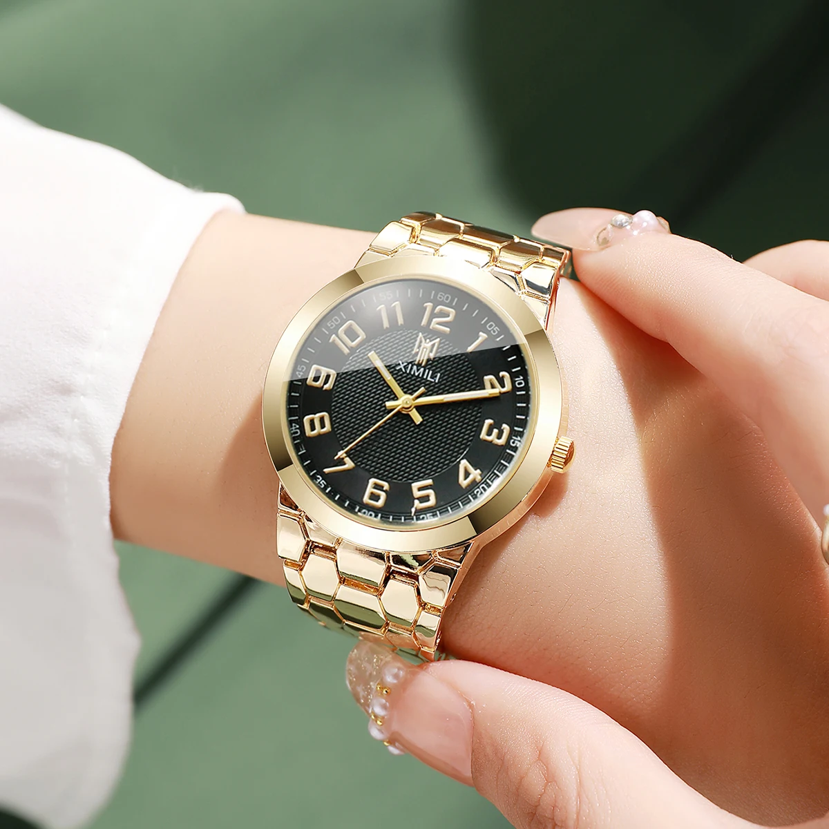 Lüks Altın Tonlu Kadın Kol Saa - Luxury Watch Gold And Black incelemesi ve fiyatı
