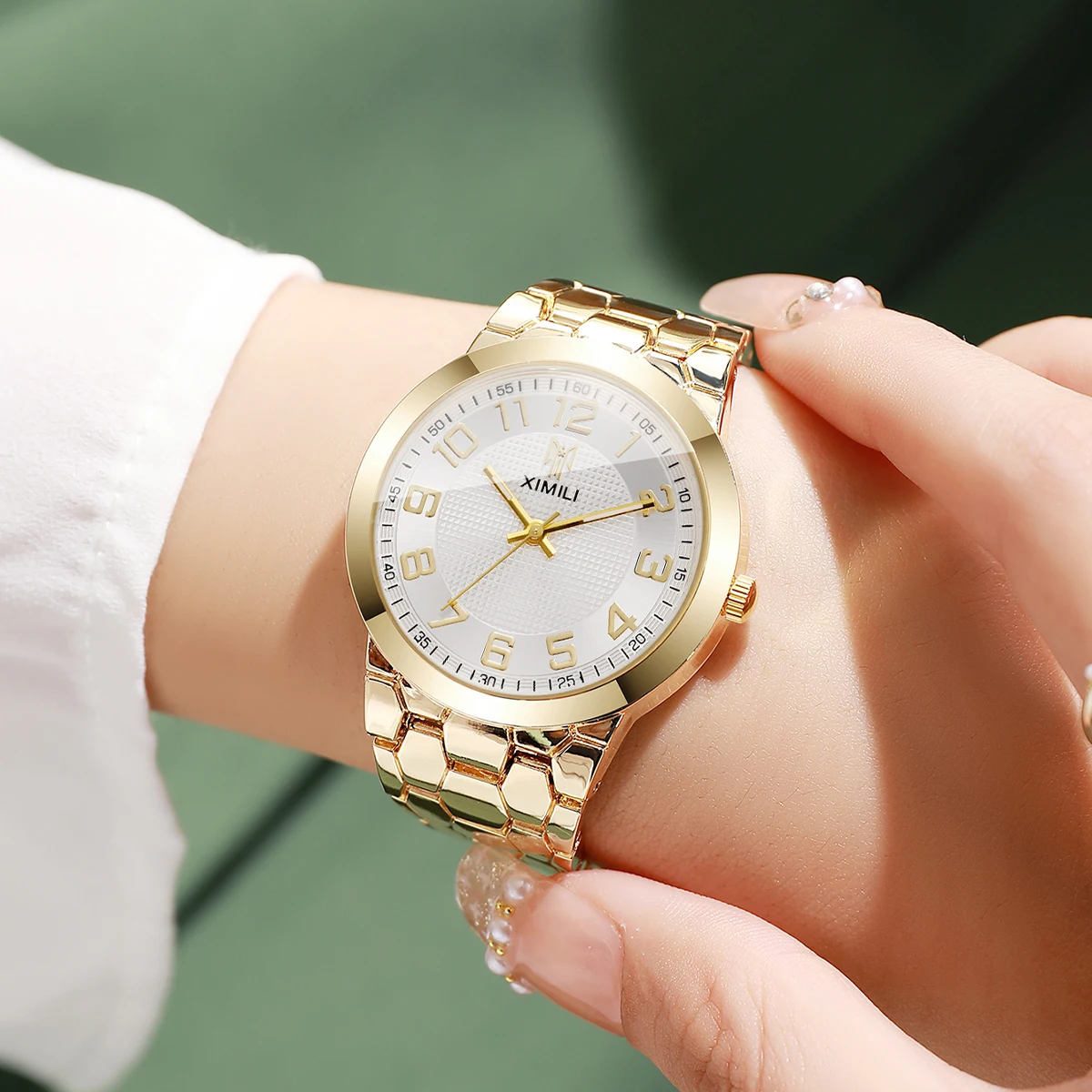 Lüks Altın Tonlu Kadın Kol Saa - Luxury Watch Gold And Black incelemesi ve fiyatı