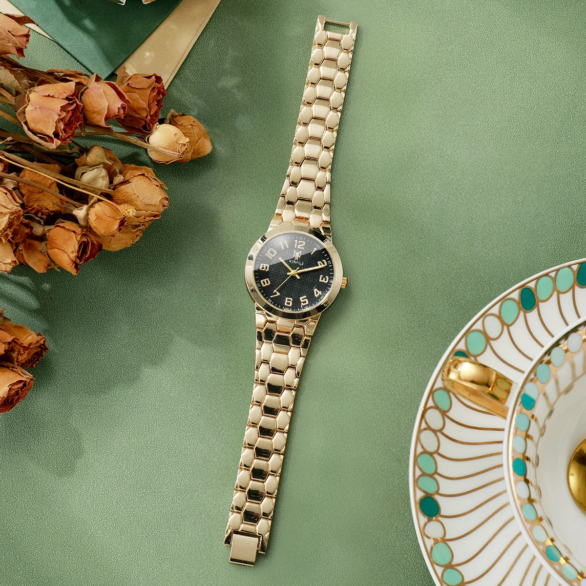 Lüks Altın Tonlu Kadın Kol Saa - Luxury Watch Gold And Black incelemesi ve fiyatı